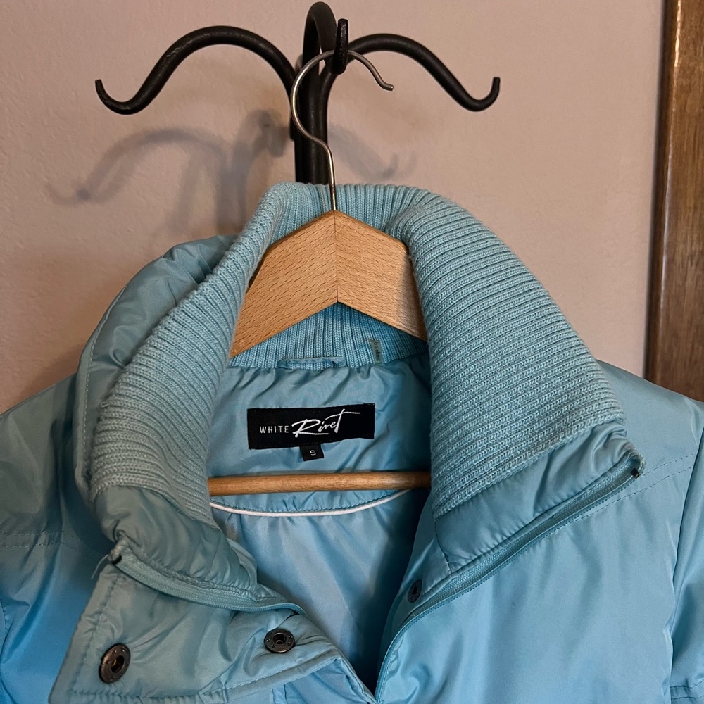 Beautiful Down-Filled Puffer Winter Jacket - S - image 2